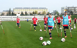 Niepełnosprawni piłkarze zagrali w Ełku